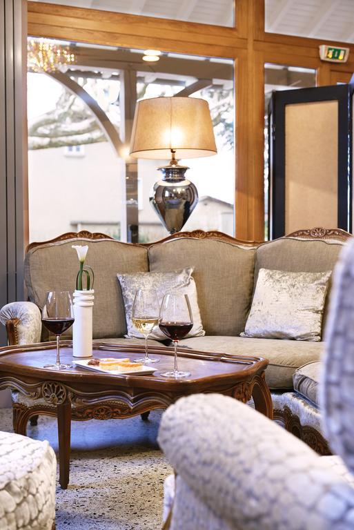 Hotel Pont Du Chalon And Restaurant