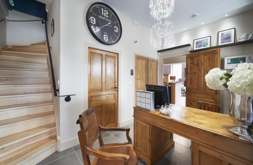 Hotel Pont Du Chalon And Restaurant 3*