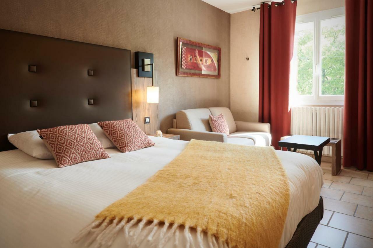 Pont Du Chalon And Restaurant Hotel 3*